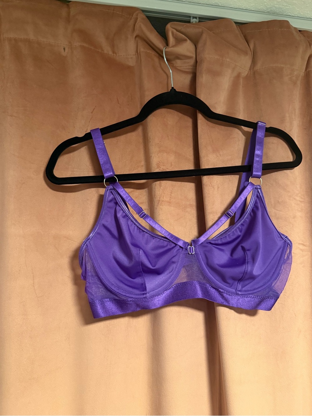 Purple Underwire Bra with Adjustable Straps